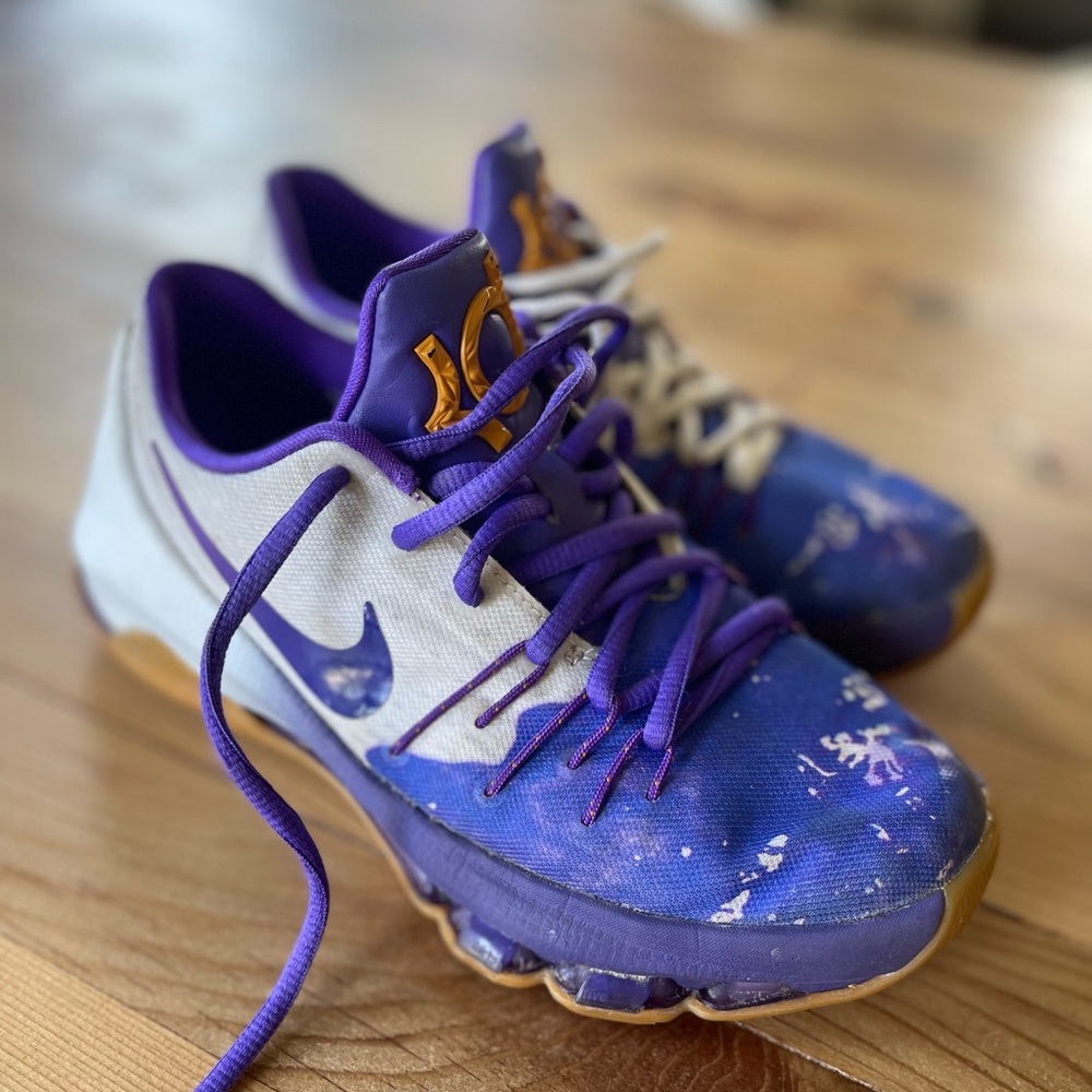 Nike KD8 youth sneakers